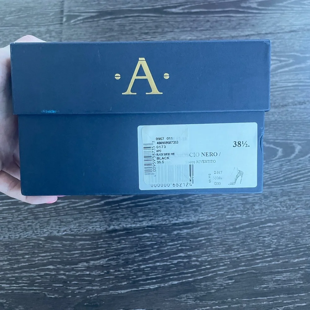 New in Box Aperlai Heels Size 38.5 - Black - Picture 10 of 11